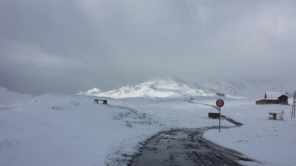 Berggasthaus Tannalp Frutt Exterior foto